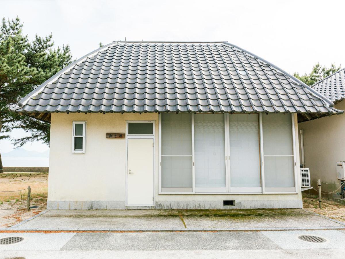 直島町ふるさと海の家 つつじ荘 -Seaside Park Stay Tsutsujiso- Экстерьер фото